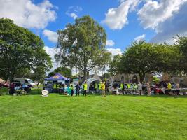A fine morning on Denholm Green!